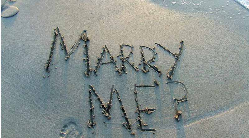 Proposal on a beach